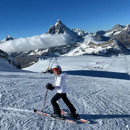Шале Easter Escape Cervinia - Matterhorn Glacier Paradise, Italy Брей-Червиния